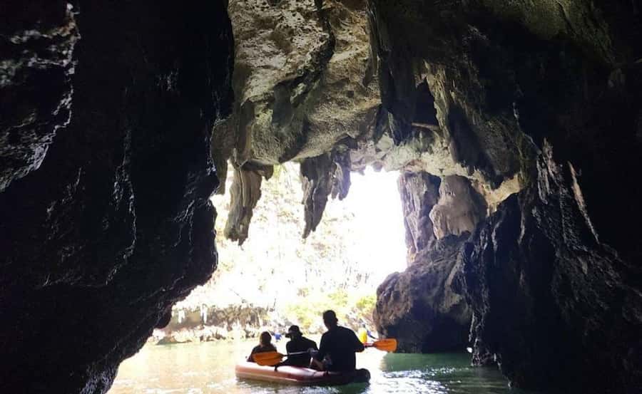Phuket : Twilight Sea Canoe Tour with Glowing Plankton - Thai food, sunset, and the shift into evening
