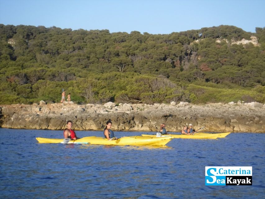 Porto Selvaggio kayak tour + cliff diving + cold springs - Along the cliffs below S. Maria dell’Alto Tower