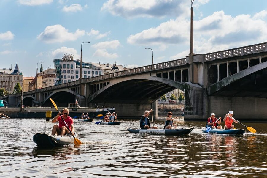 Prague: Vltava River Guided Canoeing Tour - The final call