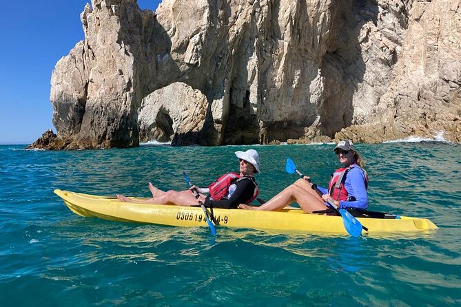 Private Los Cabos Arch & Playa del Amor tour by Glass bottom kayak - What the private format is worth