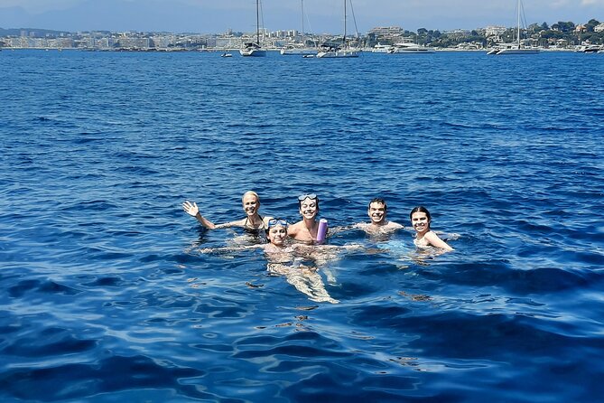 Private tour on a sailboat Swim and stand up paddle Antibes cape - Timing, comfort, and small practical details