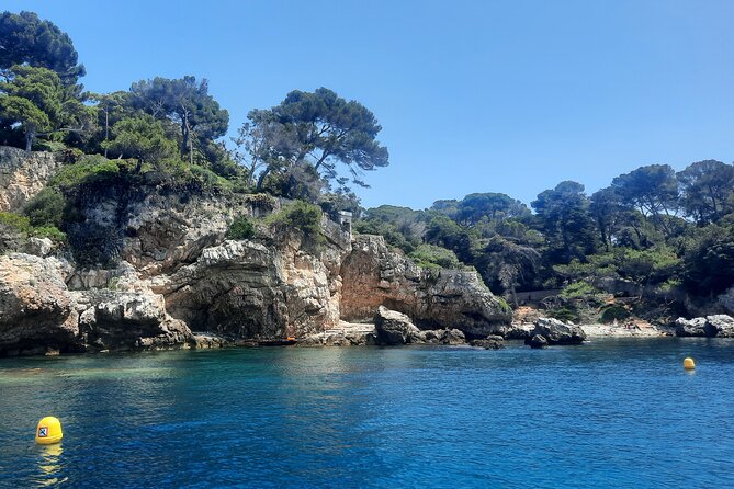 Private tour on a sailboat Swim and stand up paddle Antibes cape - Who will enjoy this Cap d’Antibes cruise?