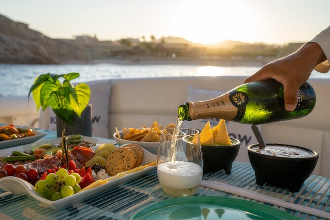 Private Yacht Cruise 4 Hour- Snorkeling & Paddle Boarding - Drinks, shade, and the practical comfort of four hours