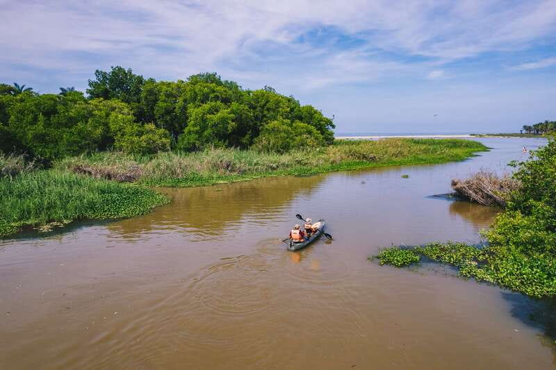 Puerto Escondido: Kayak Adventure On Manialtepec Lagoon - Paddling into the mangrove channels