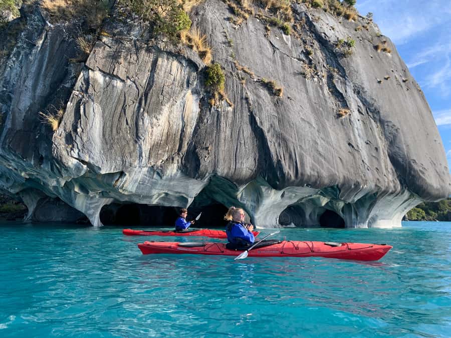 Puerto Rio Tranquilo: Kayak Tour to the Marmol Chapels - The 20-minute ride to Zarpe Bay