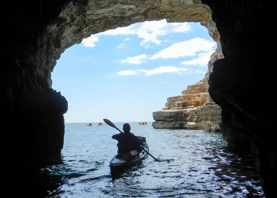 Pula: 3-hrs Kayak, Cliffs & Snorkeling Small Group Adventure - The kayak lesson is short, but useful