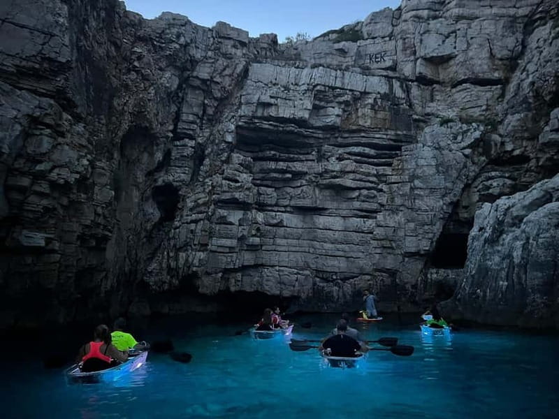 Pula: Sunset/Night Illuminated Transparent Kayak Tour - The practical packing list
