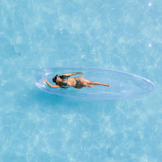 Punta Cana: Single Clear Kayak Photoshoot - Working with the in-water assistants