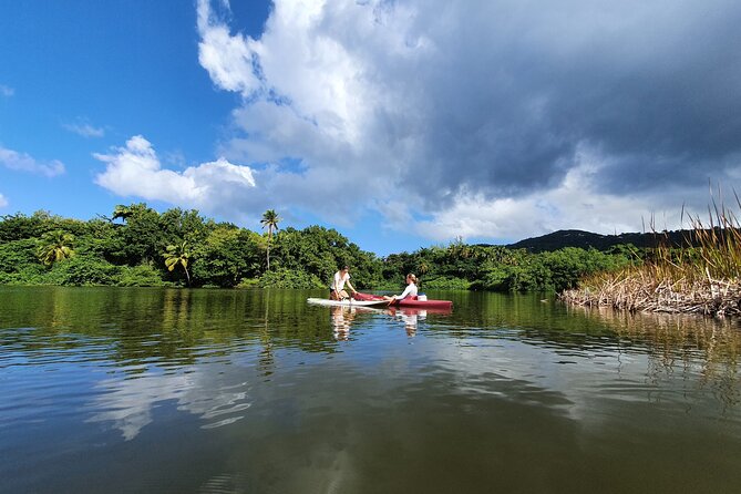 Rental Kayaking or Stand-up Paddle 2H - Starting at MKG Centre Nautique on Grande-Anse Beach