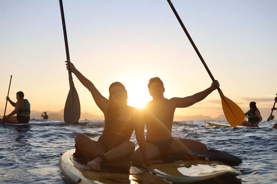 Rio de Janeiro: Stand-Up Paddle - Copacabana Beach Sunrise - Getting ready at Posto 6