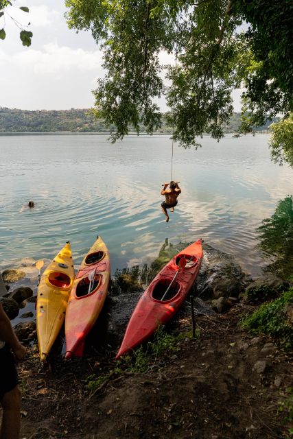 Rome: Popes' Lake, Kayak Tour with Swimming & Roman Pizza - The secluded swim and pizza break