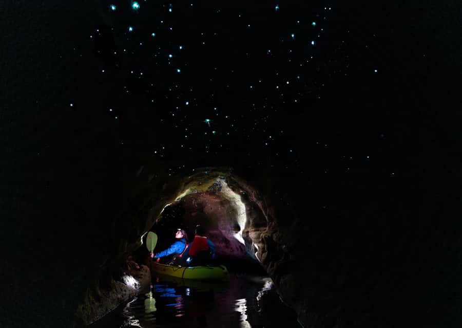 Rotorua: Glow Worm Kayak Tour - Why the glow worm caves feel so special