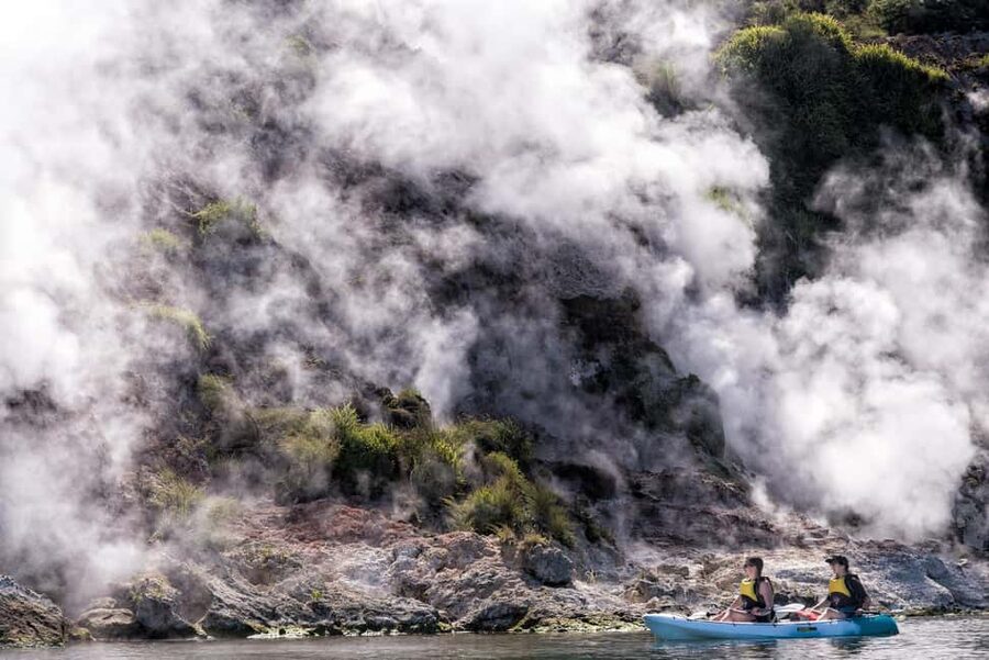 Rotorua: Waimangu Valley Walk and Steaming Cliffs Kayak Tour - From Rotorua to Waimangu Volcanic Valley