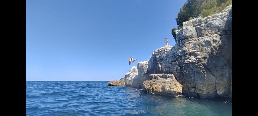 Rovinj: Golden Cape Desert Islands Kayak & Snorkeling Tour - Red Island and the mix of quiet and resort life