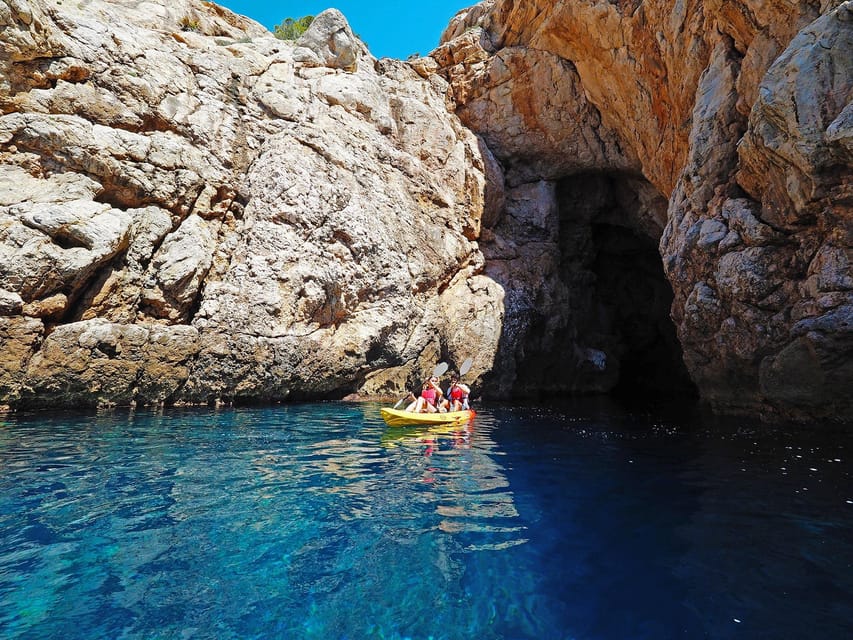 Sant Elm: Guided kayak tour to Cala en Tío with caves - Why Sant Elm is a fine place to take to the sea