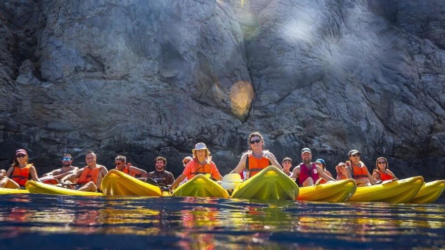 Sant Elm: Guided kayak tour to the island Dragonera - Walking to the Dragonera Museum
