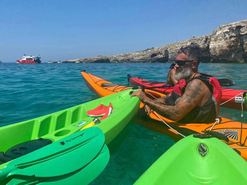 Santa Maria di Leuca: Kayak and Canoe Tour in the caves - The safety briefing and first paddle