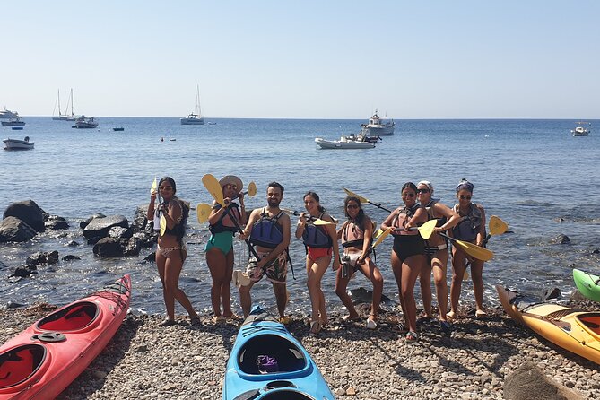 Santorini Sea Kayak - South Discovery, Small Group incl. Sea Caves and picnic - Guides, instruction, and group atmosphere