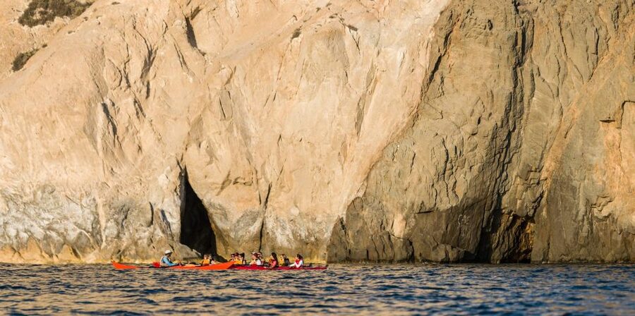 Santorini: Sunset Sea Kayak with Light Dinner - Dinner at the local tavern