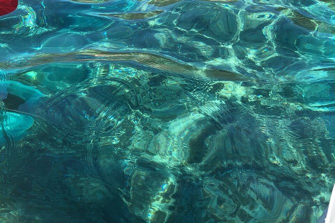 Sea kayaking in the heart of the Ramatuelle Nature Reserve - What the three-hour schedule feels like