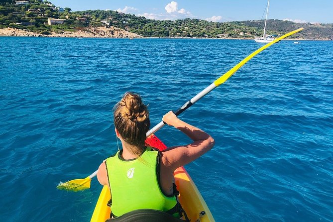 Sea kayaking in the heart of the Ramatuelle Nature Reserve - The Three Capes reserve from the water
