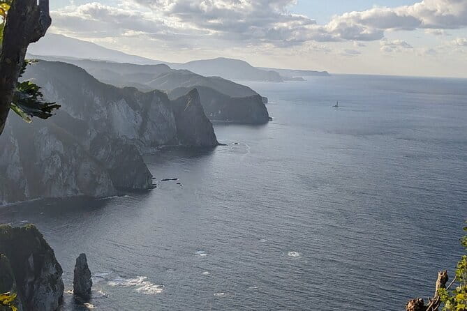Sea Kayaking Tour - Otaru Coastal Adventure - Coves and caves reward a calm sea