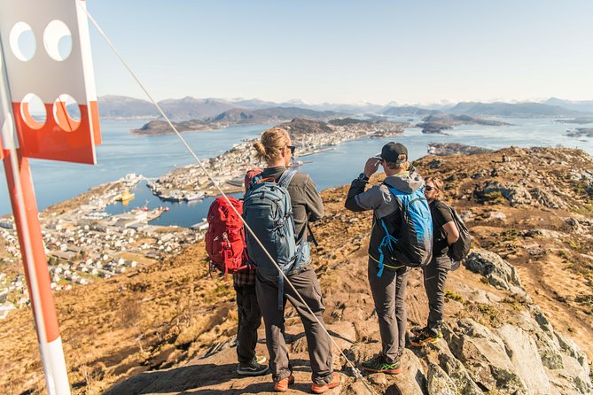 Seakayak And Hike in Ålesund - Two outdoor activities from one Ålesund base