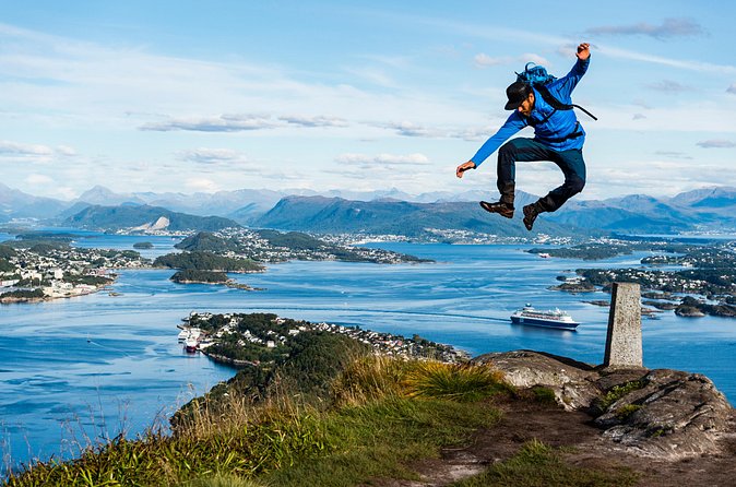 Seakayak And Hike in Ålesund - Is $226.02 a fair price?