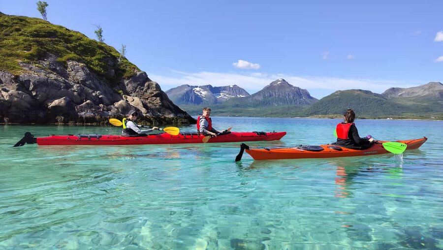 Senja: Guidet Fjord Kayaking in Ånderdalen Nationalpark - Who should book this experience