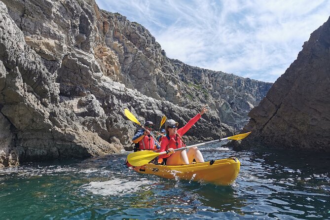 Sesimbra Discovery by Kayak - The paddle back to Sesimbra