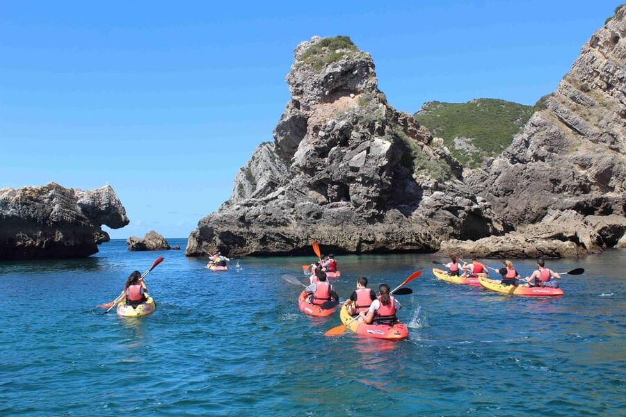 Sesimbra: Ribeiro Cavalo Beach, Caves, & Arrábida Kayak Tour - Key points to know before you paddle