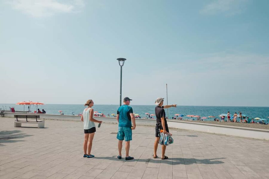 Sestri Levante: Kayak Excursion in the Biodiversity of the Bay of Gold - One hour across the Bay of Gold