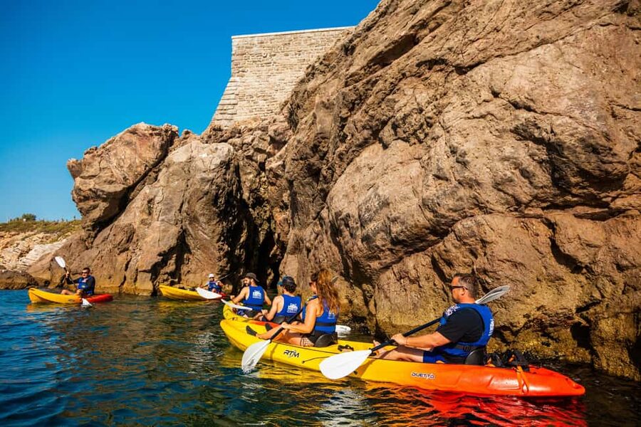 Sète: Guided Mediterranean Sea Kayaking - Why Sète looks different from a kayak