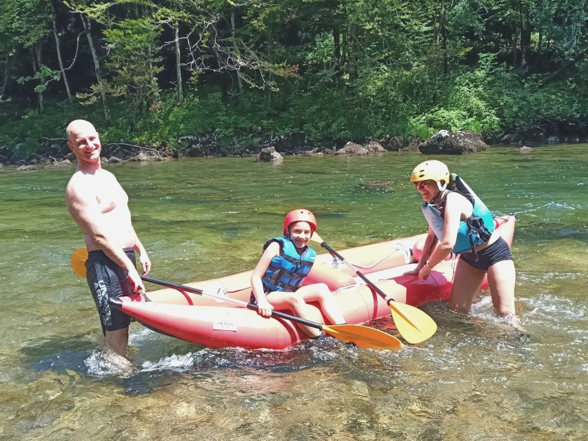 Severin na Kupi: Canoeing and Kayaking on the Kupa River - How demanding is the four-hour outing?