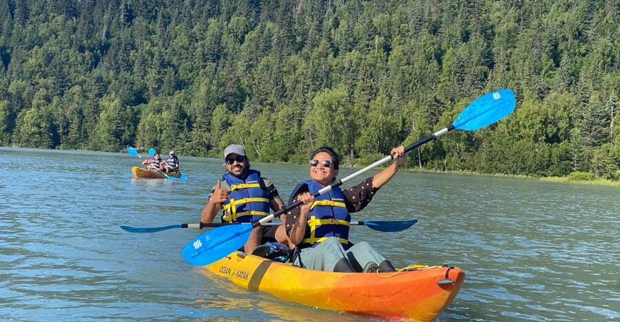Seward Area Glacial Lake Kayaking Tour 1.5 hr from Anchorage - A gentle lake setting with a real sense of place