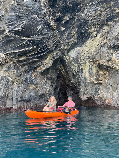 SHARK CAVE KAYAK TOUR - Who will enjoy this Cinque Terre kayak tour