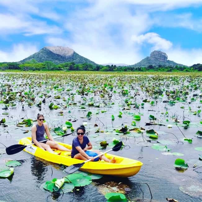 Sigiriya: Sunrise or Sunset Kayaking Tour - Why Thalkote Lake is a smart change of pace