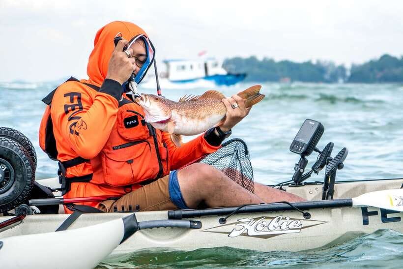 Singapore: 4-hour Kayak Fishing Experience - What the small group changes
