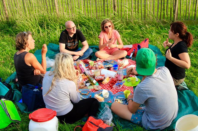 Small-Group Guided Sunset Canoe Tour in Waterland with Dinner - Leaving Amsterdam for Waterland