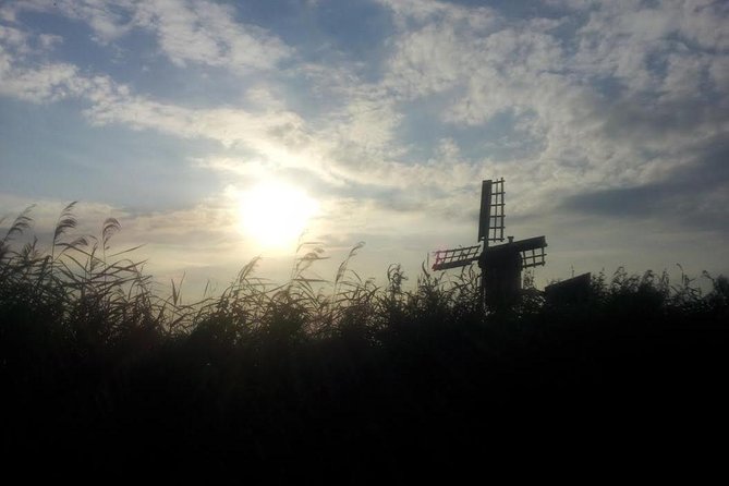 Small-Group Guided Sunset Canoe Tour in Waterland with Dinner - What the $96.11 price includes