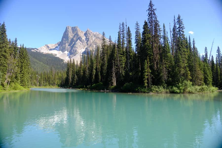 Small Grp: Emerald Lake (Optional Canoe) & Takakkaw Falls - Why the Emerald Lake stop shapes the whole day