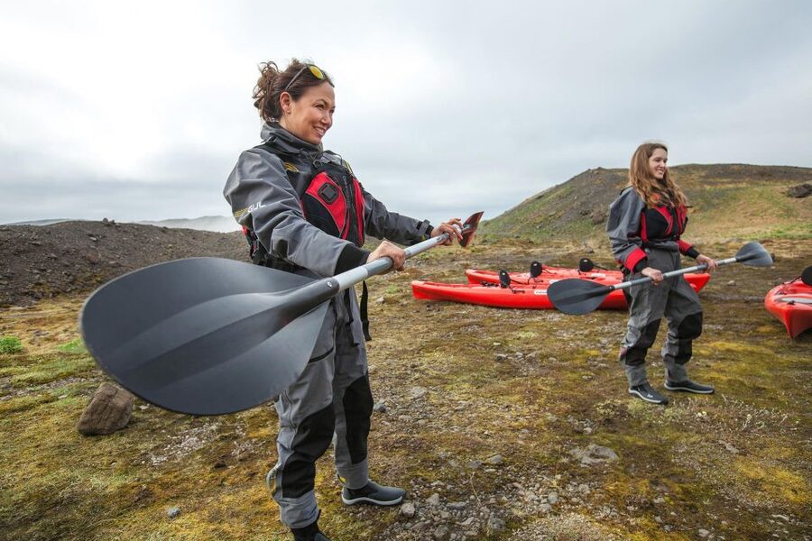 Sólheimajökull: Guided Kayaking Tour on the Glacier Lagoon - Weather, clothing, and comfort on the water