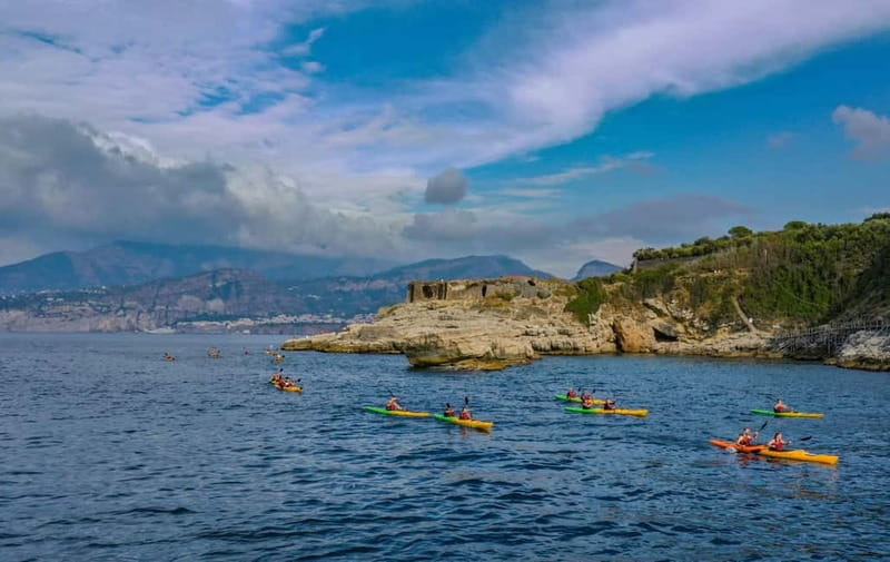 Sorrento: Guided Kayak Tour + Free 1h Paddleboarding - The 20-minute secret stop