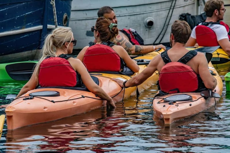 Sorrento: Guided Kayak Tour + Free 1h Paddleboarding - What can go wrong?