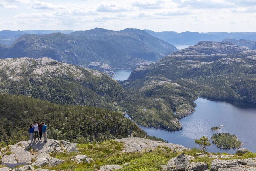 Stavanger: Preikestolen Hidden Trail Hike + Canoe + Lunch - A calm hour on the canoe
