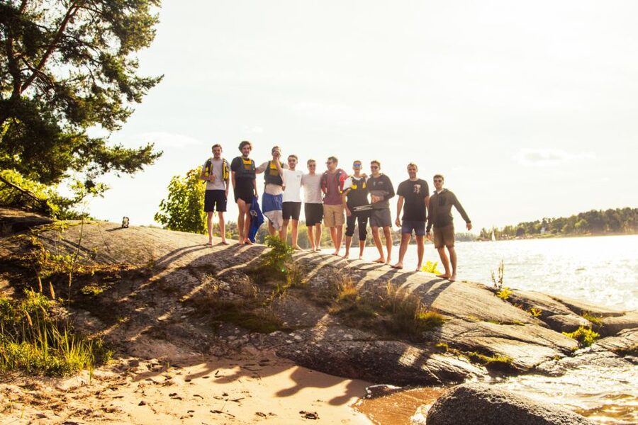 Stockholm: Archipelago Islands Kayak Tour and Outdoor Picnic - Reaching Vaxholm by kayak