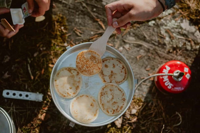 Stockholm: Archipelago Islands Kayak Tour and Outdoor Picnic - Fika on a remote island