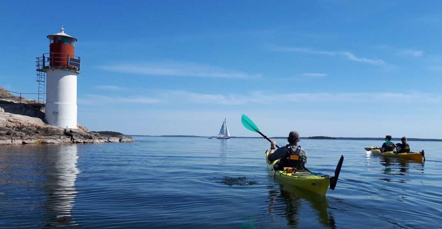 Stockholm: Full-Day Archipelago Kayaking Adventure - Reaching the Archipelago from Central Stockholm