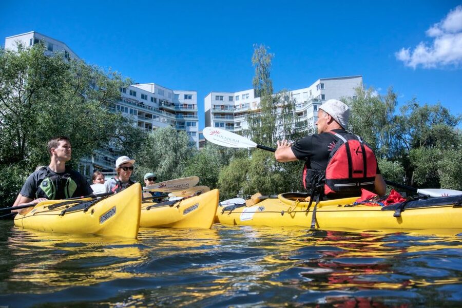 Stockholm: Guided Kayak City Tour & Optional Midsummer Meal - How much effort should you expect?