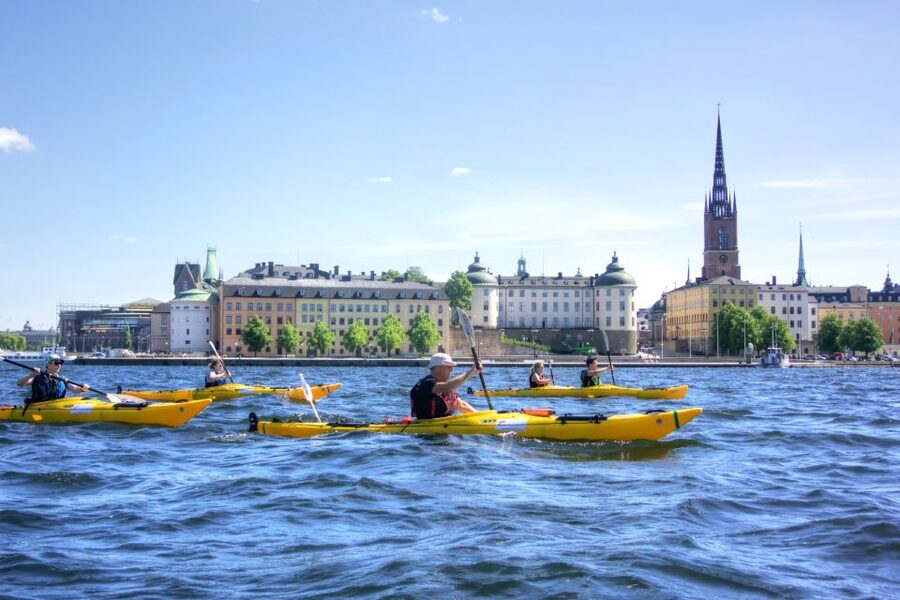 Stockholm: Guided Kayak City Tour & Optional Midsummer Meal - The guides make the difference
